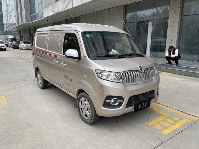 济宁19年华晨海狮3