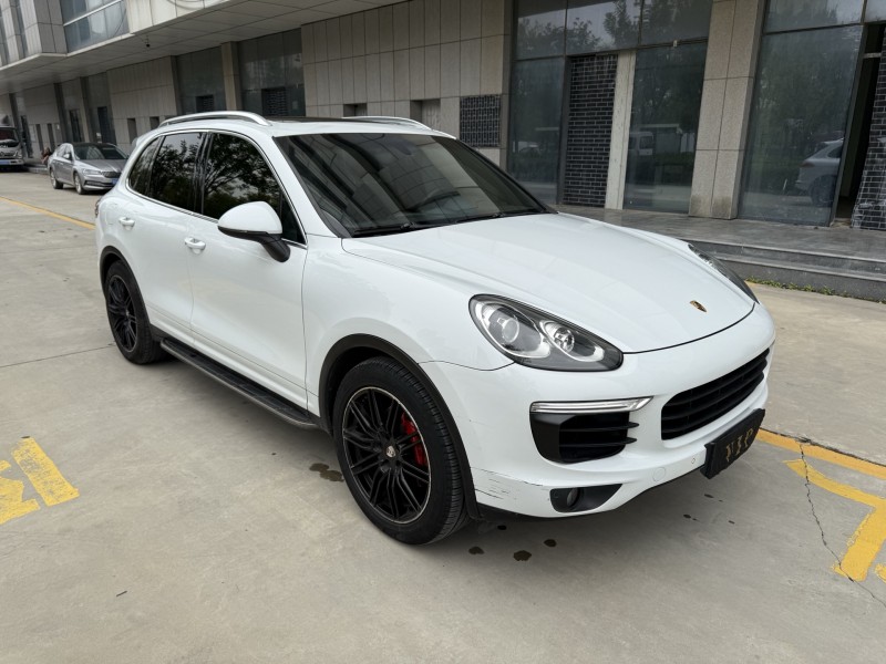 济宁15年保时捷卡宴2