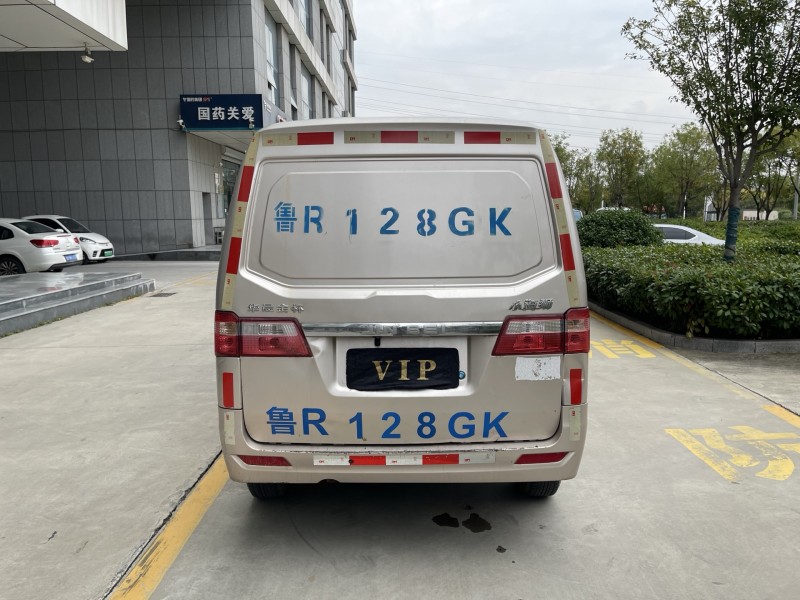 济宁19年华晨海狮9