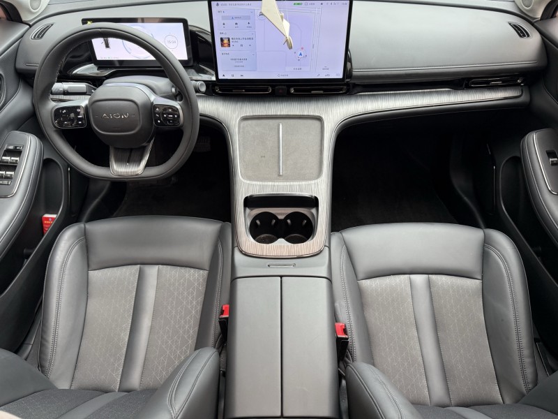 济宁24年传祺埃安S4