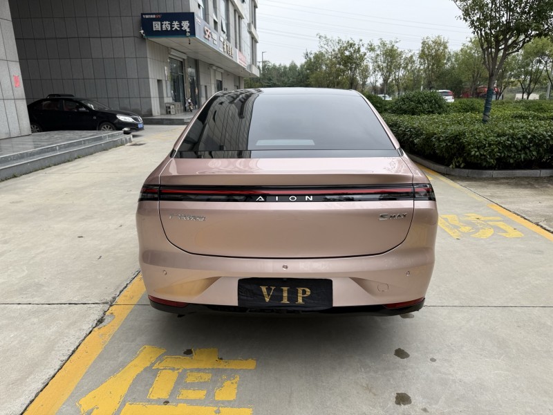 济宁24年传祺埃安S9