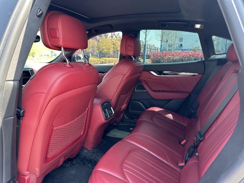 盐城22年玛莎拉蒂Levante4