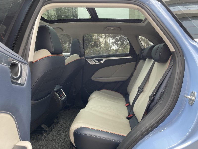 济宁21年长城汽车魏牌6