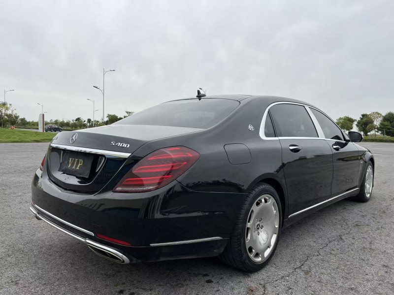 盐城16年奔驰迈巴赫S级8