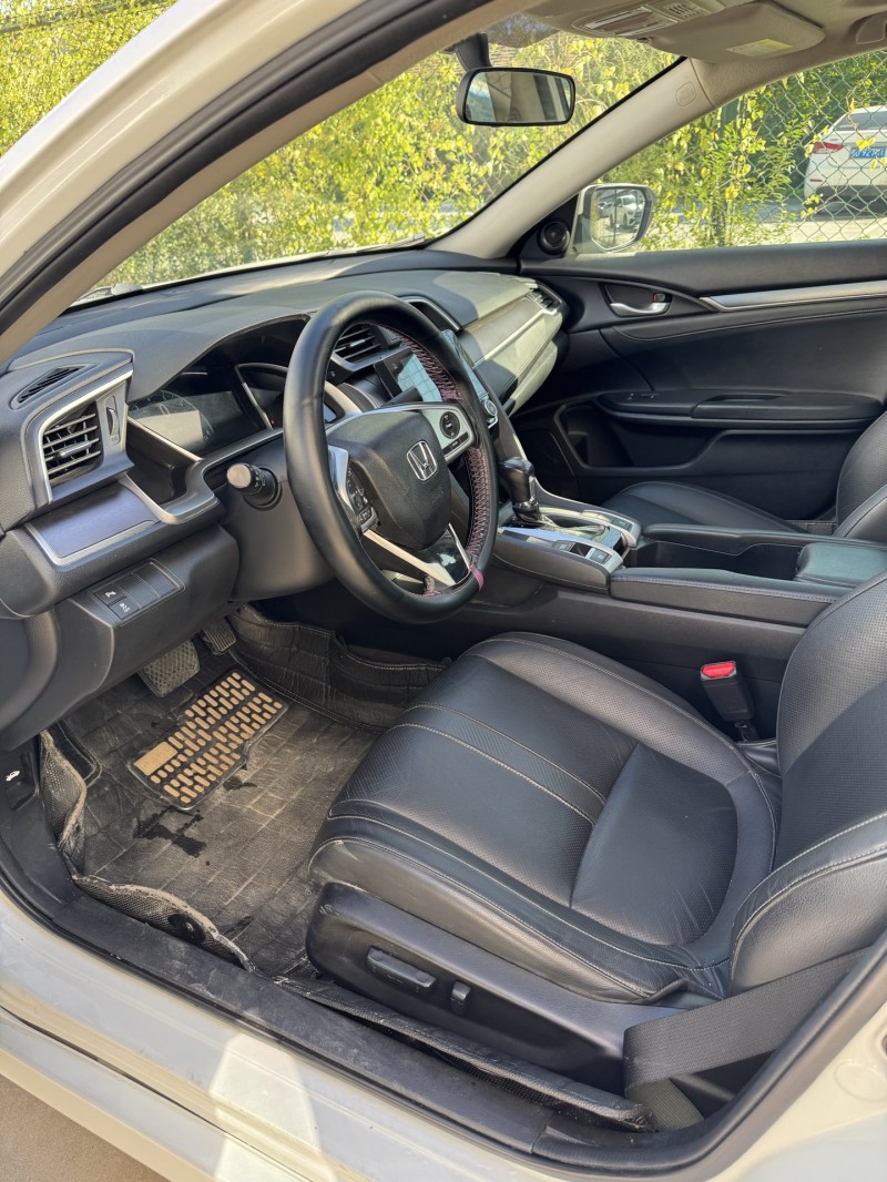 邢台17年本田思域2