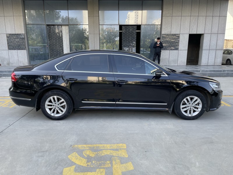 济宁17年大众帕萨特7