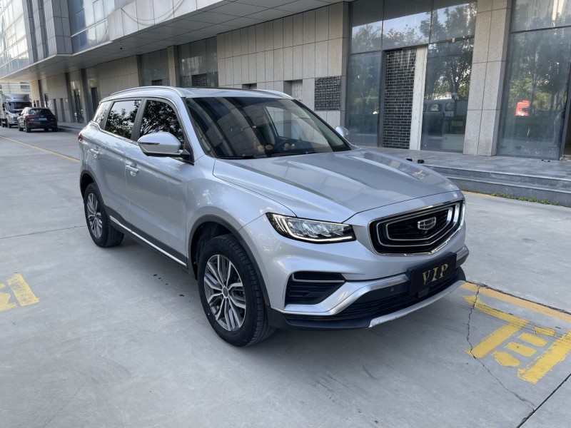 济宁20年吉利博越3