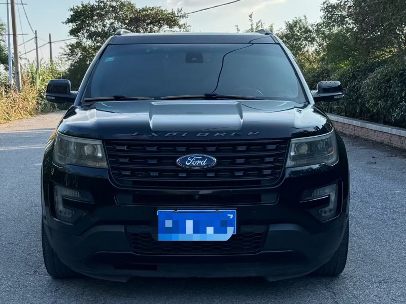 青岛16年福特探险者1