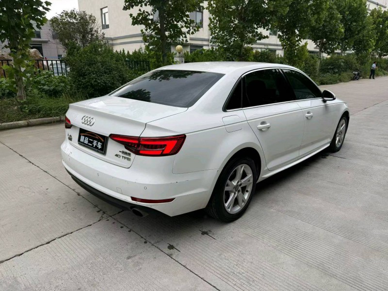 徐州17年奥迪A4L4