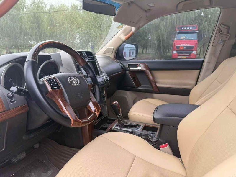 潍坊12年丰田普拉多5