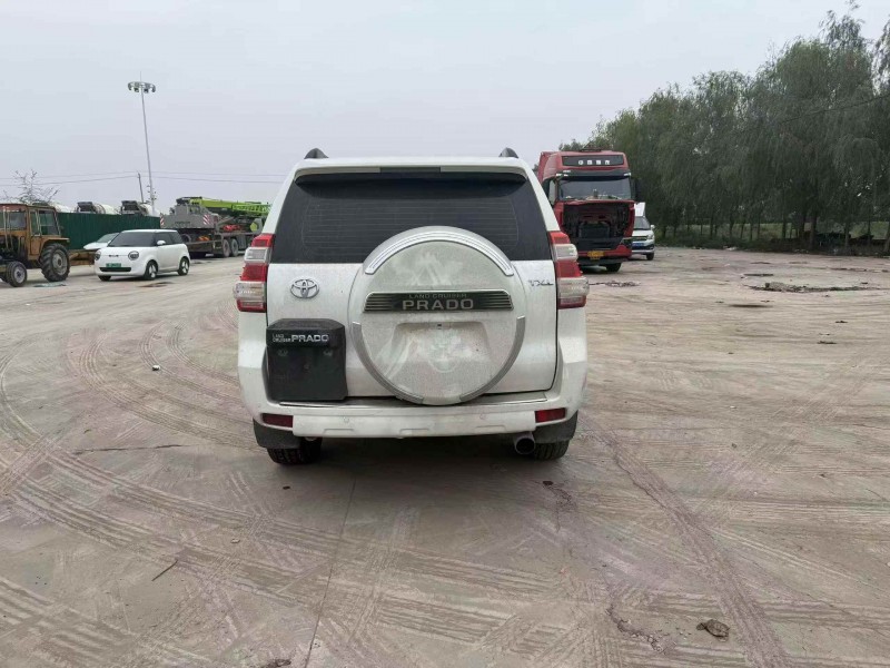 潍坊12年丰田普拉多9