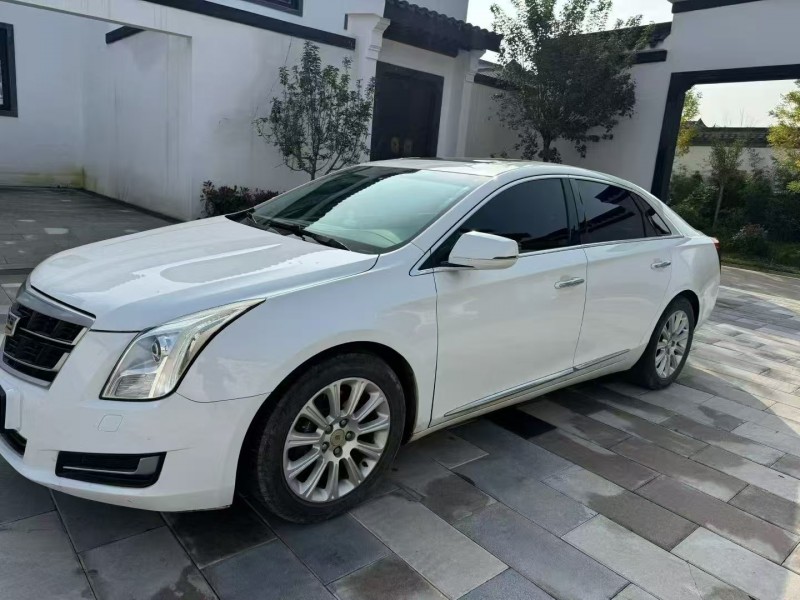 济南16年凯迪拉克XTS3