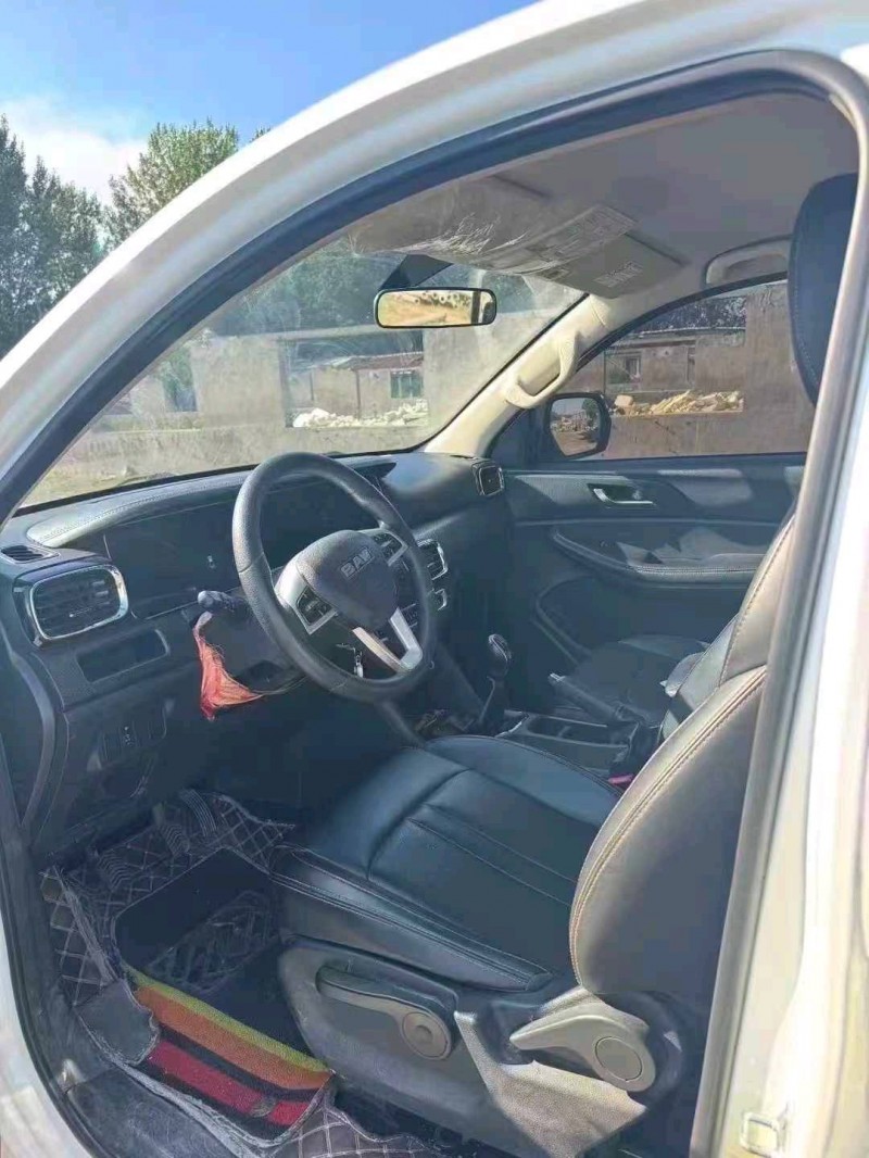 鹤壁23年北汽制造卡路里F75