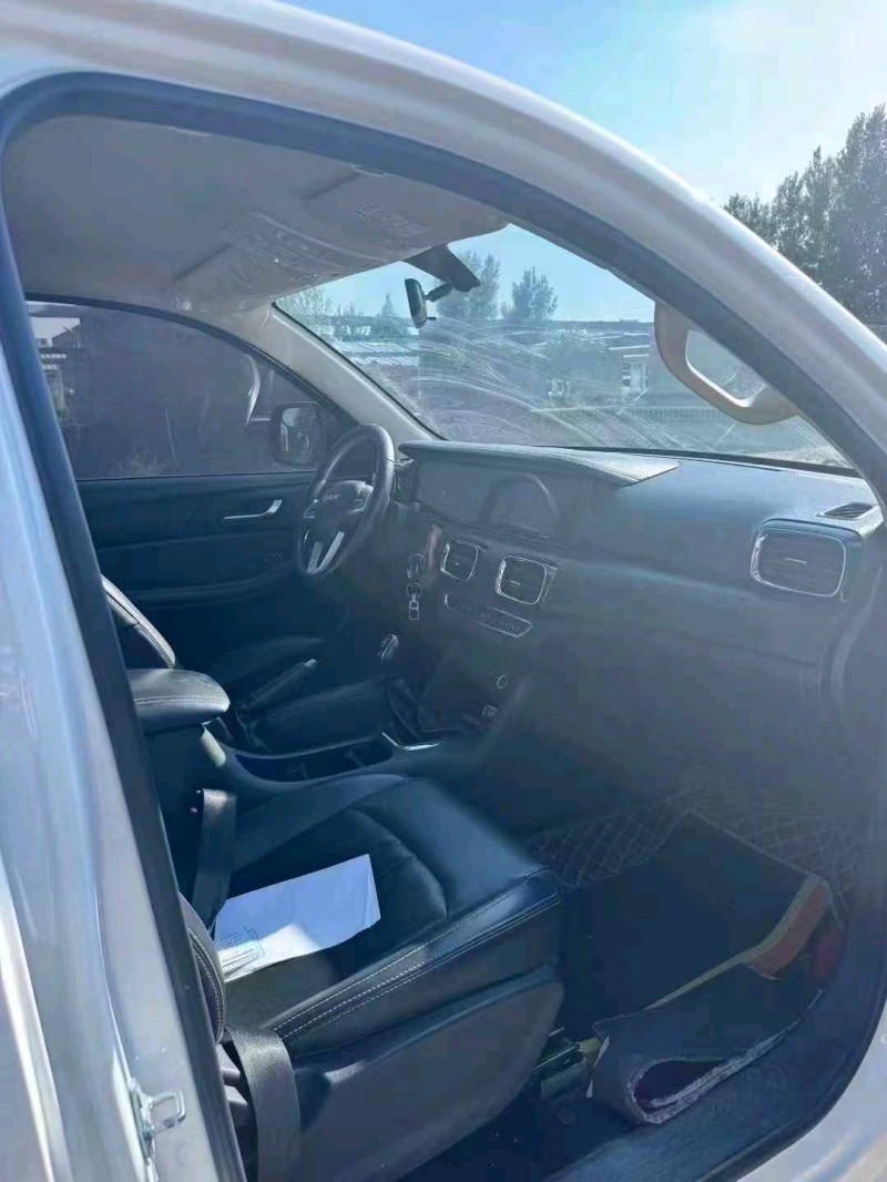 鹤壁23年北汽制造卡路里F76