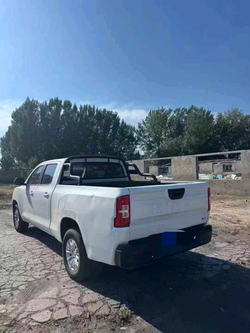 鹤壁23年北汽制造卡路里F77