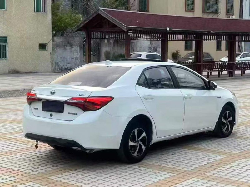 汕头18年丰田雷凌8