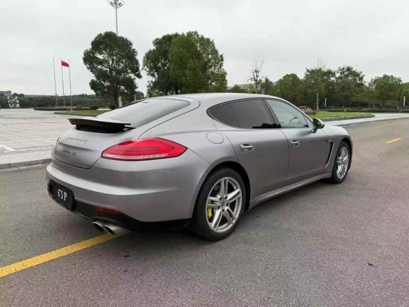 盐城14年保时捷帕拉梅拉7