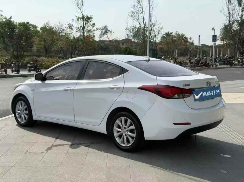 东莞17年现代朗动7