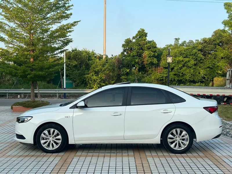 汕头21年别克英朗3