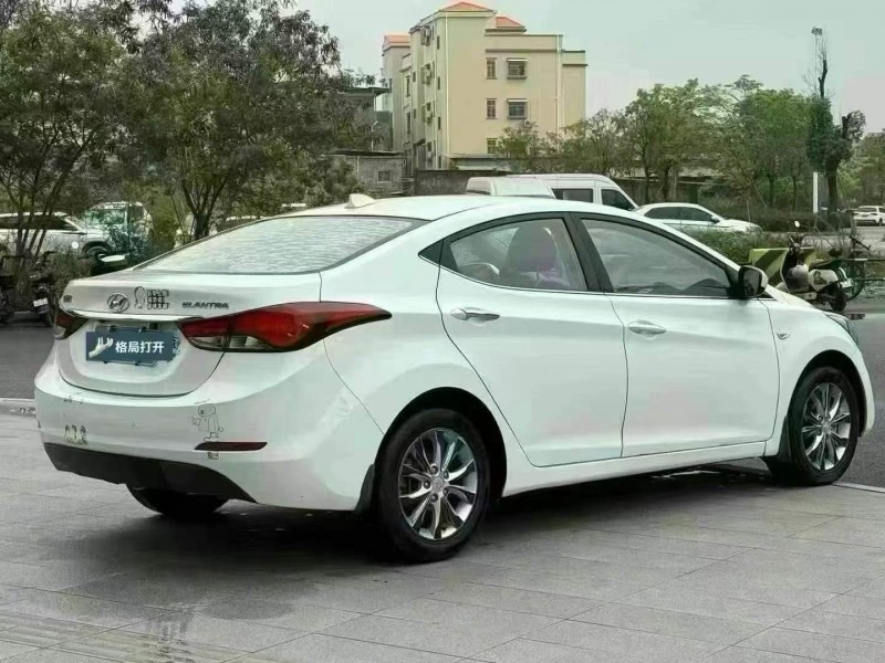 东莞18年现代朗动8