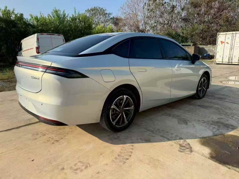 济宁24年传祺埃安S7