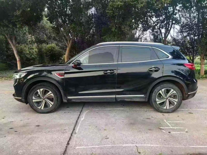 鹤壁21年红旗HS53