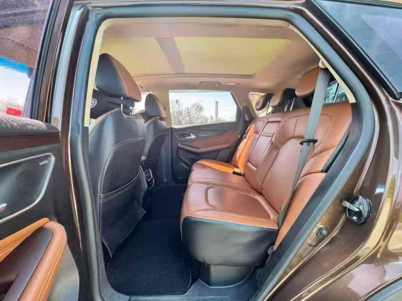 东莞17年宝骏5606