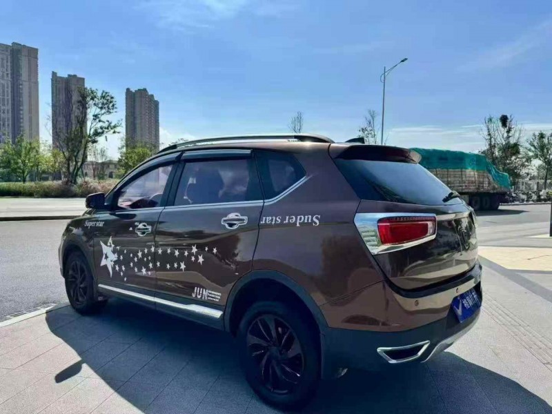 东莞17年宝骏5608