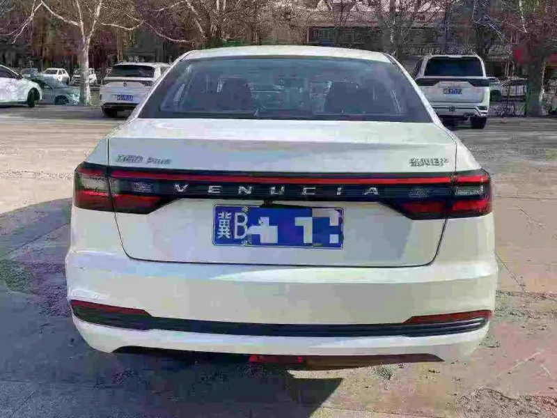 保定24年启辰D602