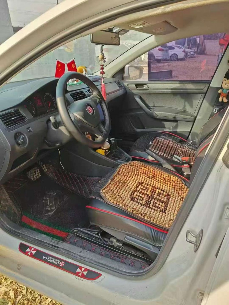 临沂20年大众桑塔纳4