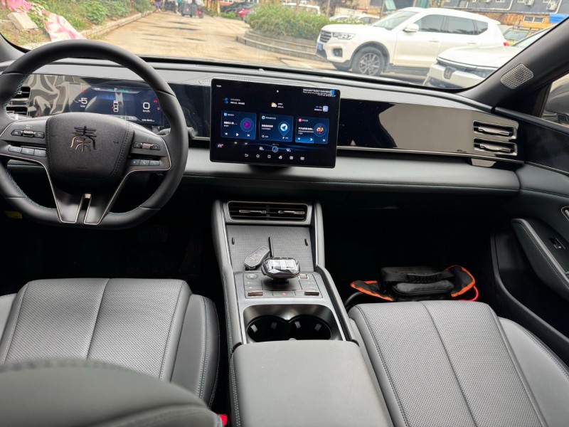 邢台25年比亚迪秦4