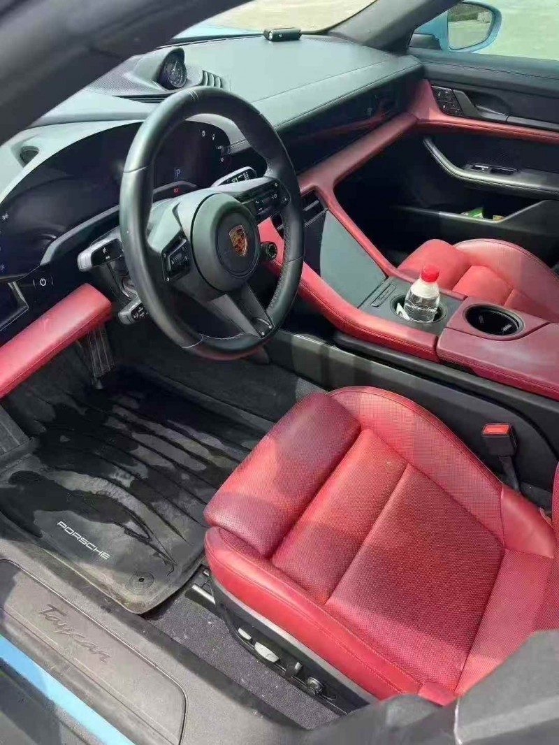 济南22年保时捷Taycan4