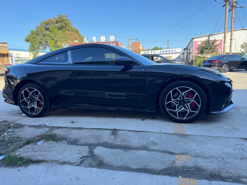 邢台23年哪吒GT6