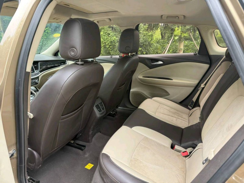 徐州16年别克威朗8