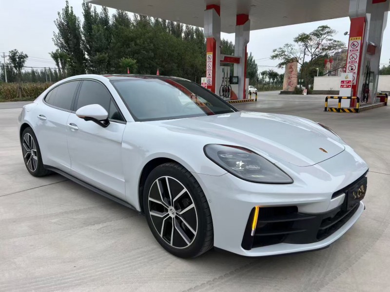 唐山24年保时捷帕拉梅拉8