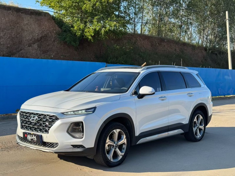 青岛21年现代新胜达2