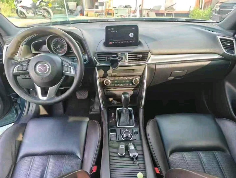 保山16年马自达CX-48