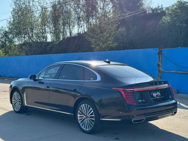 青岛22年红旗H97