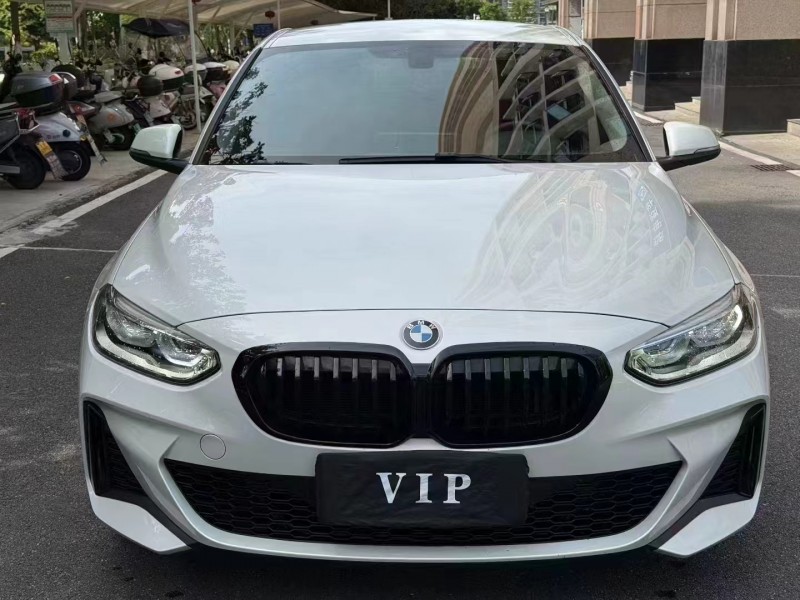 长沙22年宝马1系1