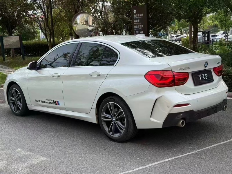 长沙22年宝马1系7