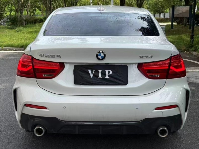 长沙22年宝马1系8