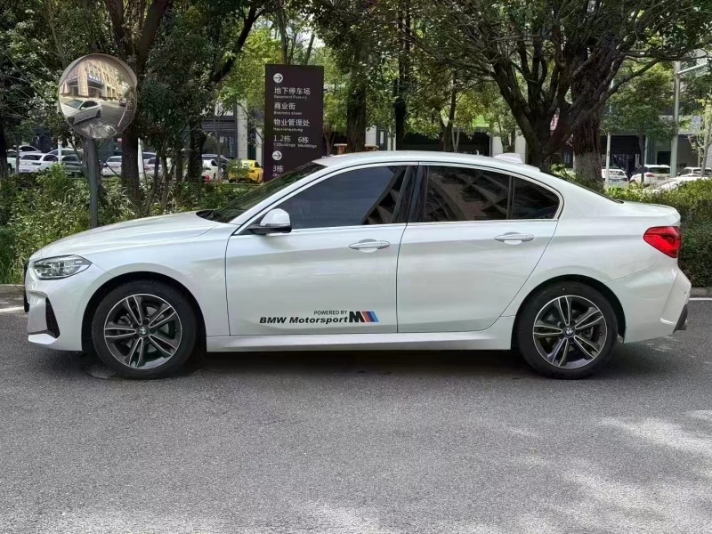 长沙22年宝马1系9