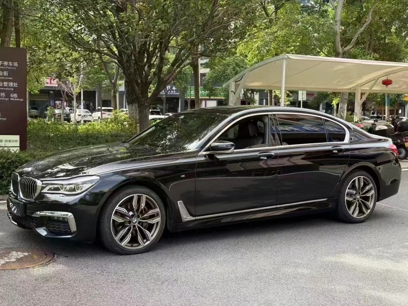 长沙17年宝马7系2