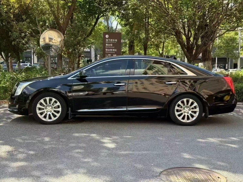 长沙15年凯迪拉克XTS9