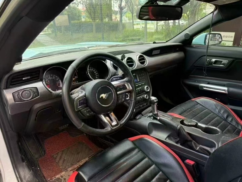 长沙16年福特野马5