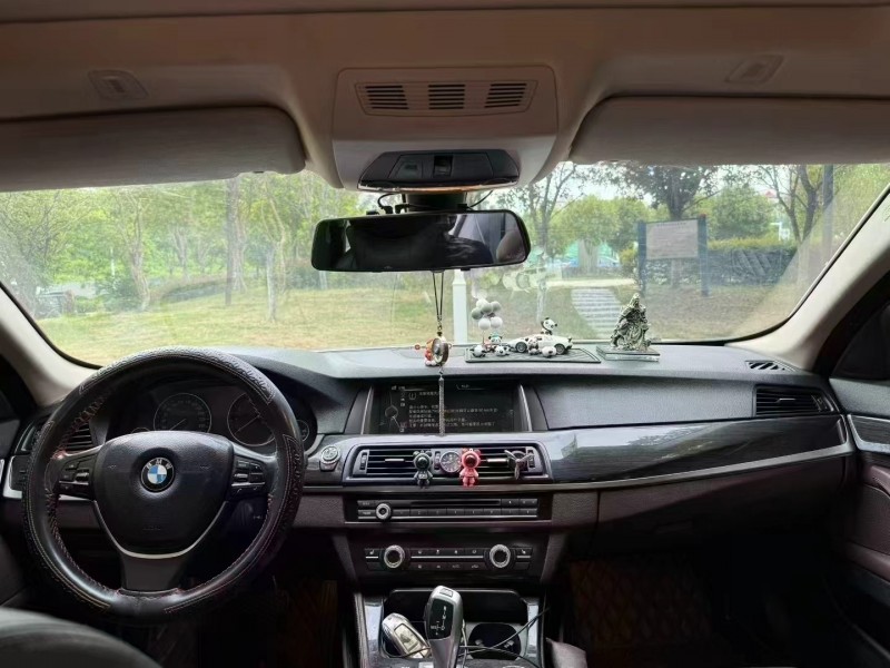 长沙15年宝马5系4