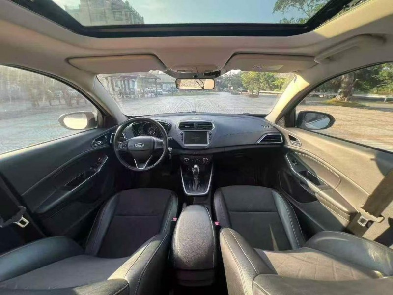 汕头19年福特福睿斯7