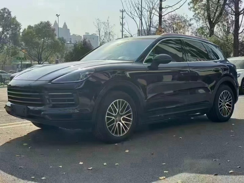 长沙19年保时捷卡宴2