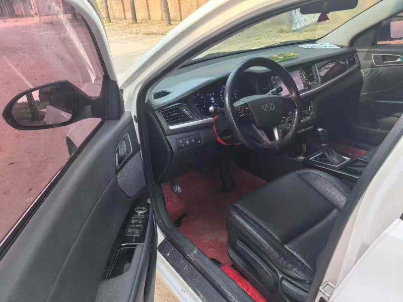 保定20年现代名图7