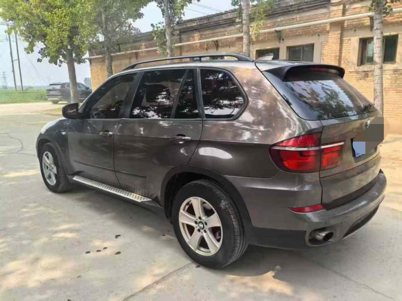 保定13年宝马X53